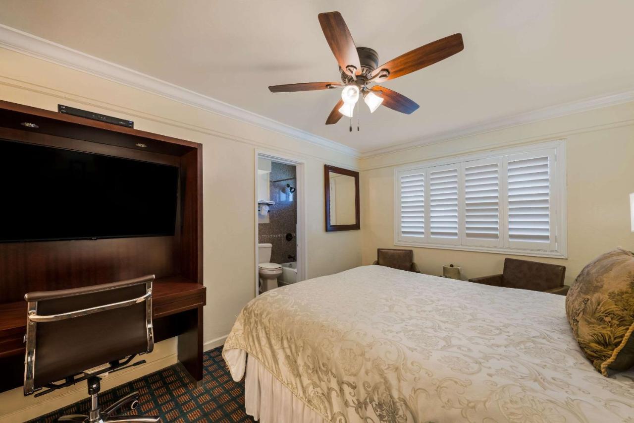 Clarion Collection Carmel Oaks Inn Exteriér fotografie
