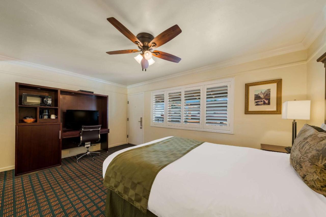 Clarion Collection Carmel Oaks Inn Exteriér fotografie