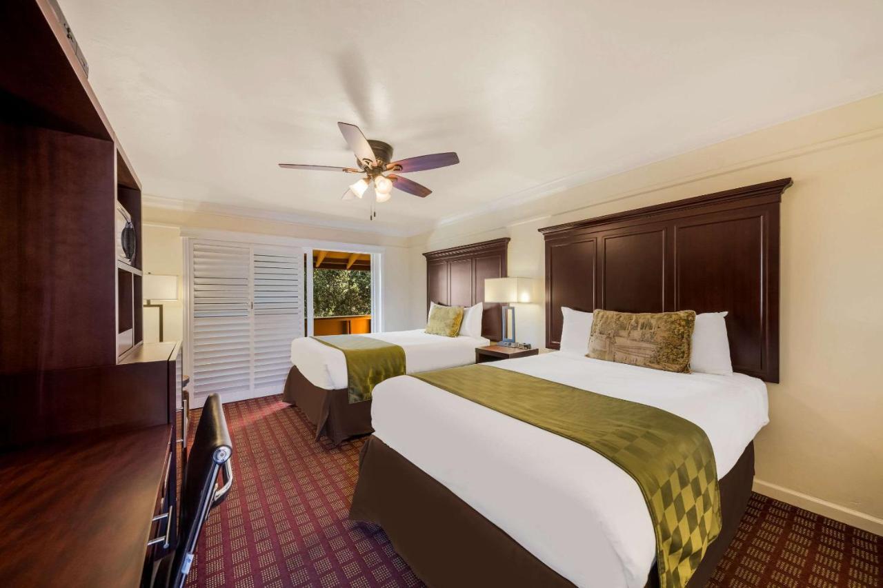 Clarion Collection Carmel Oaks Inn Exteriér fotografie