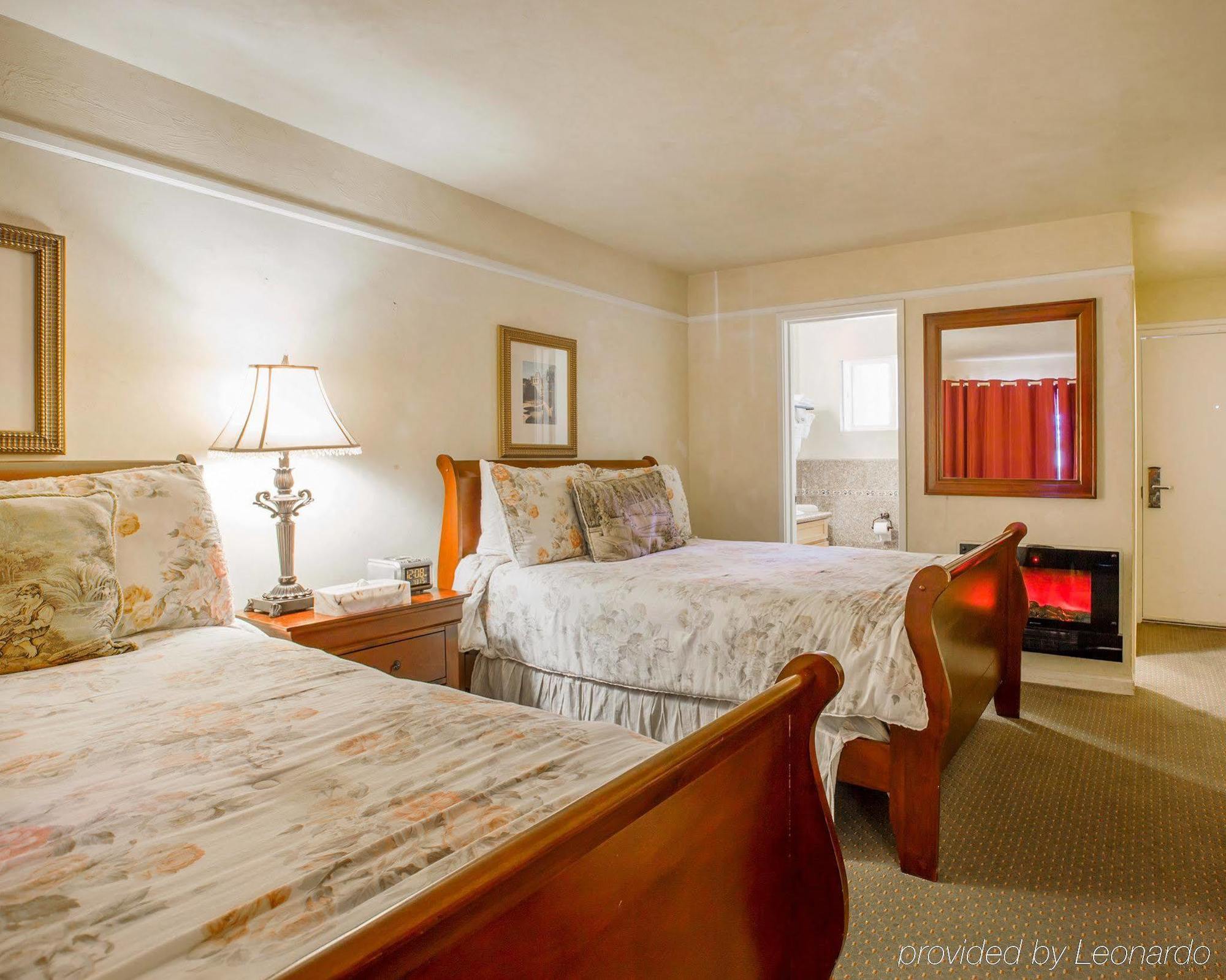 Clarion Collection Carmel Oaks Inn Exteriér fotografie