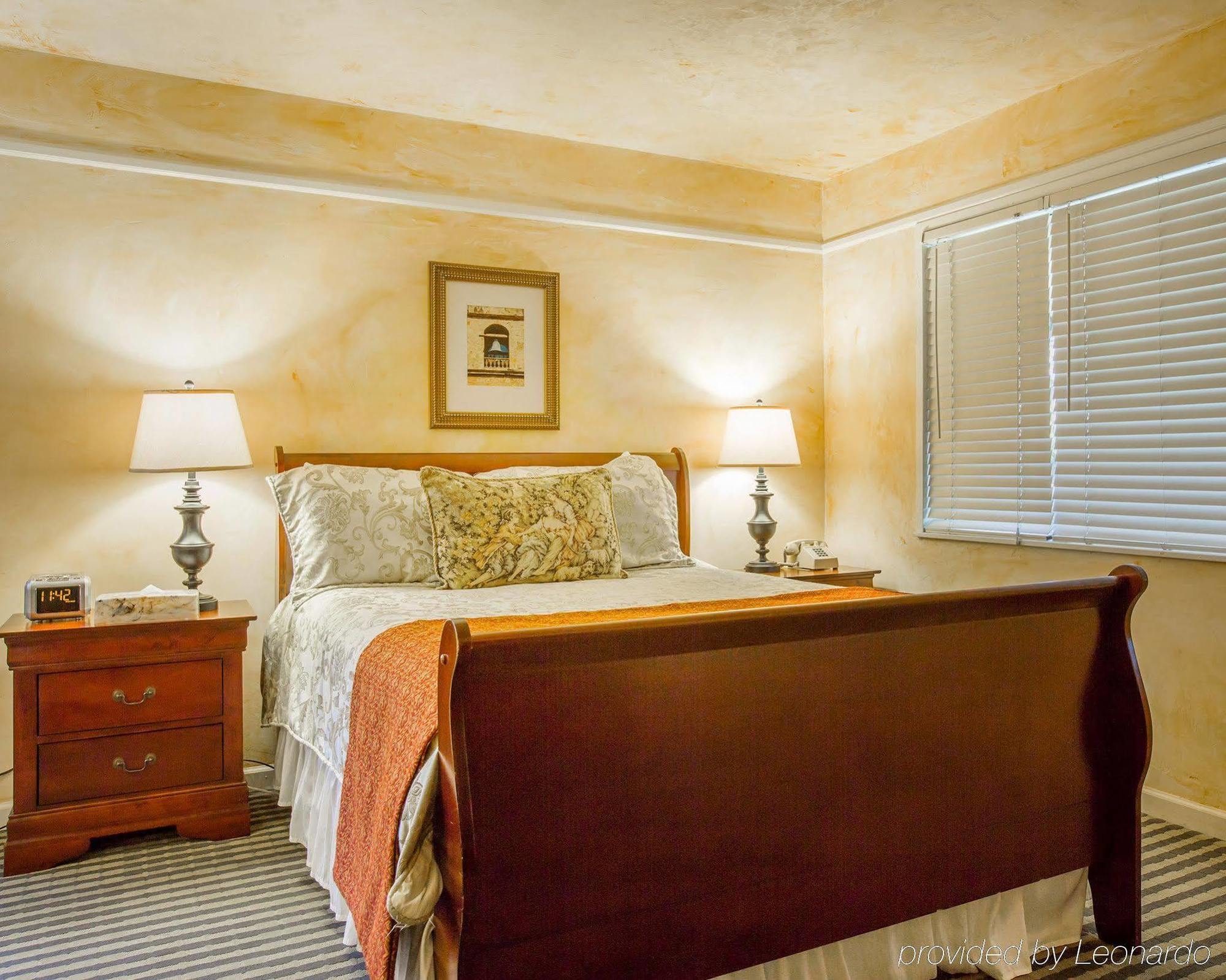 Clarion Collection Carmel Oaks Inn Exteriér fotografie